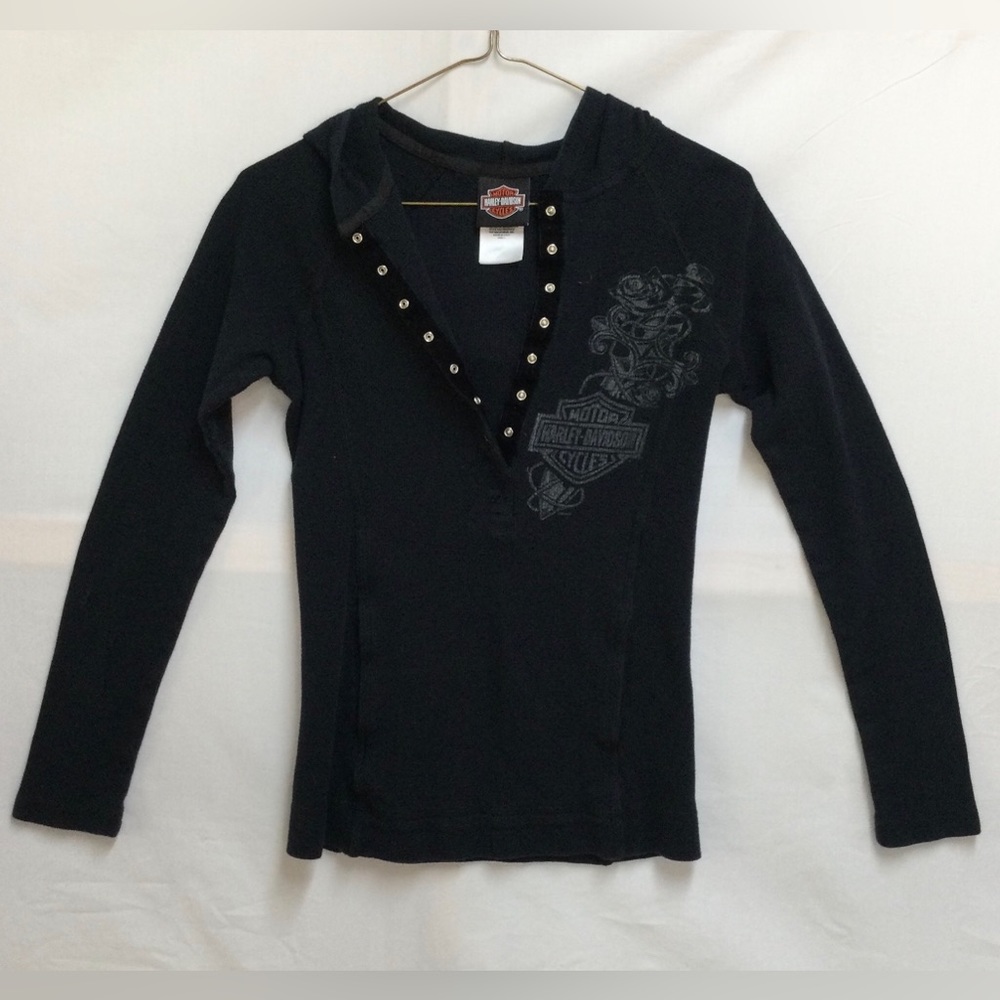 Women’s Highland Harley-Davidson hooded pullover.  Large